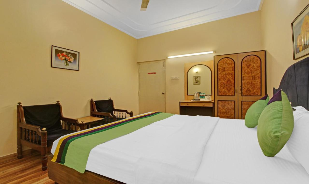 Treebo Mira Inn Калькутта Экстерьер фото